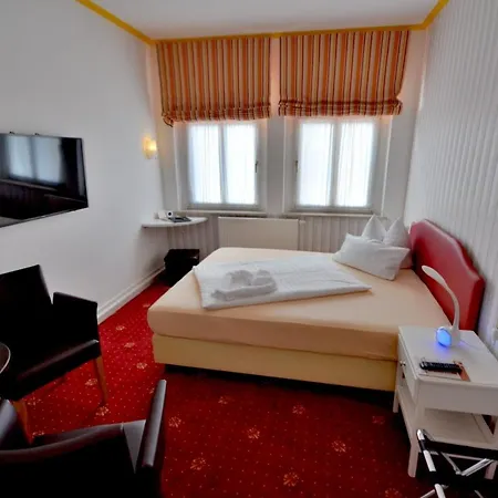 Hotel Alt-connewitz 3*